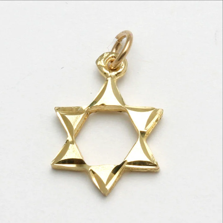 14k Yellow gold Star of David Pendant Small Diamond Cut