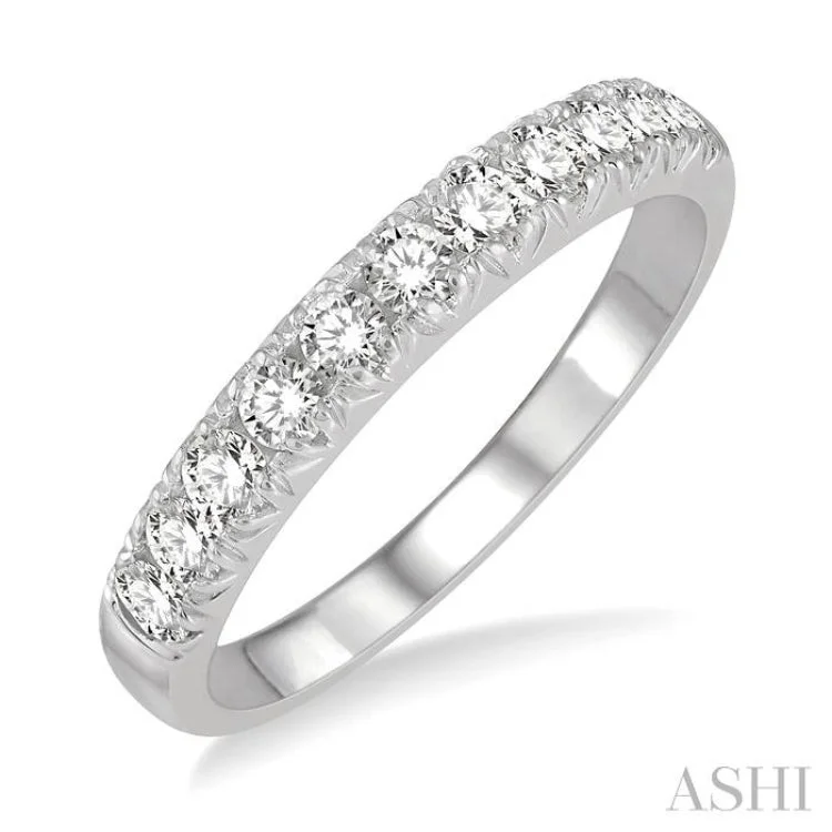 1/2 ctw 11Stones Round Cut Diamond Wedding Band in 14K White Gold