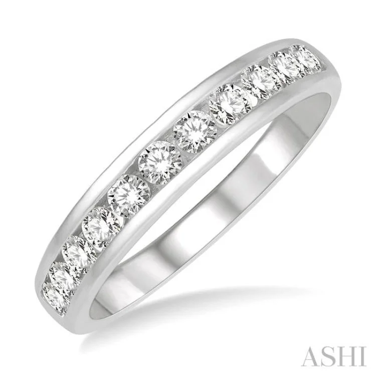 1/2 ctw Channel Set 11Stones Round Cut Diamond Wedding Band in 14K White Gold