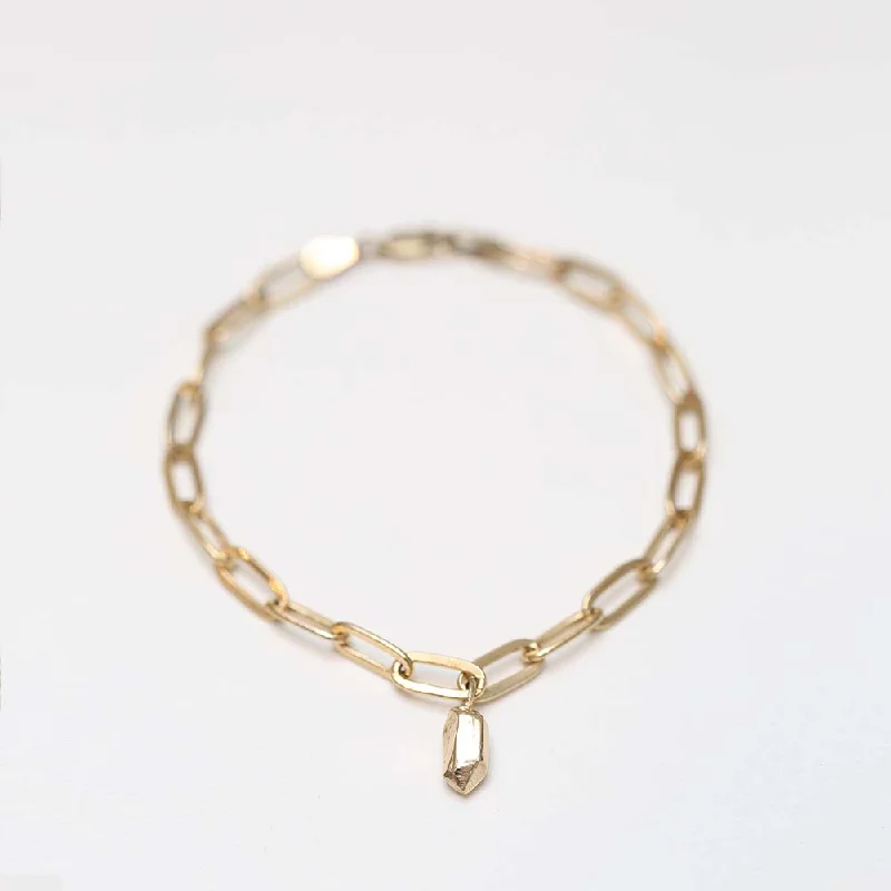 PAPERCLIP BRACELET WITH CRYSTAL POINT CHARM | 14K GOLD