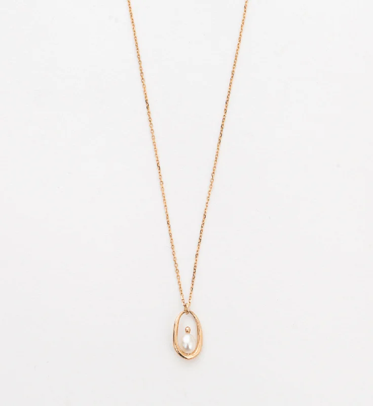 Pearl Droplet Necklace